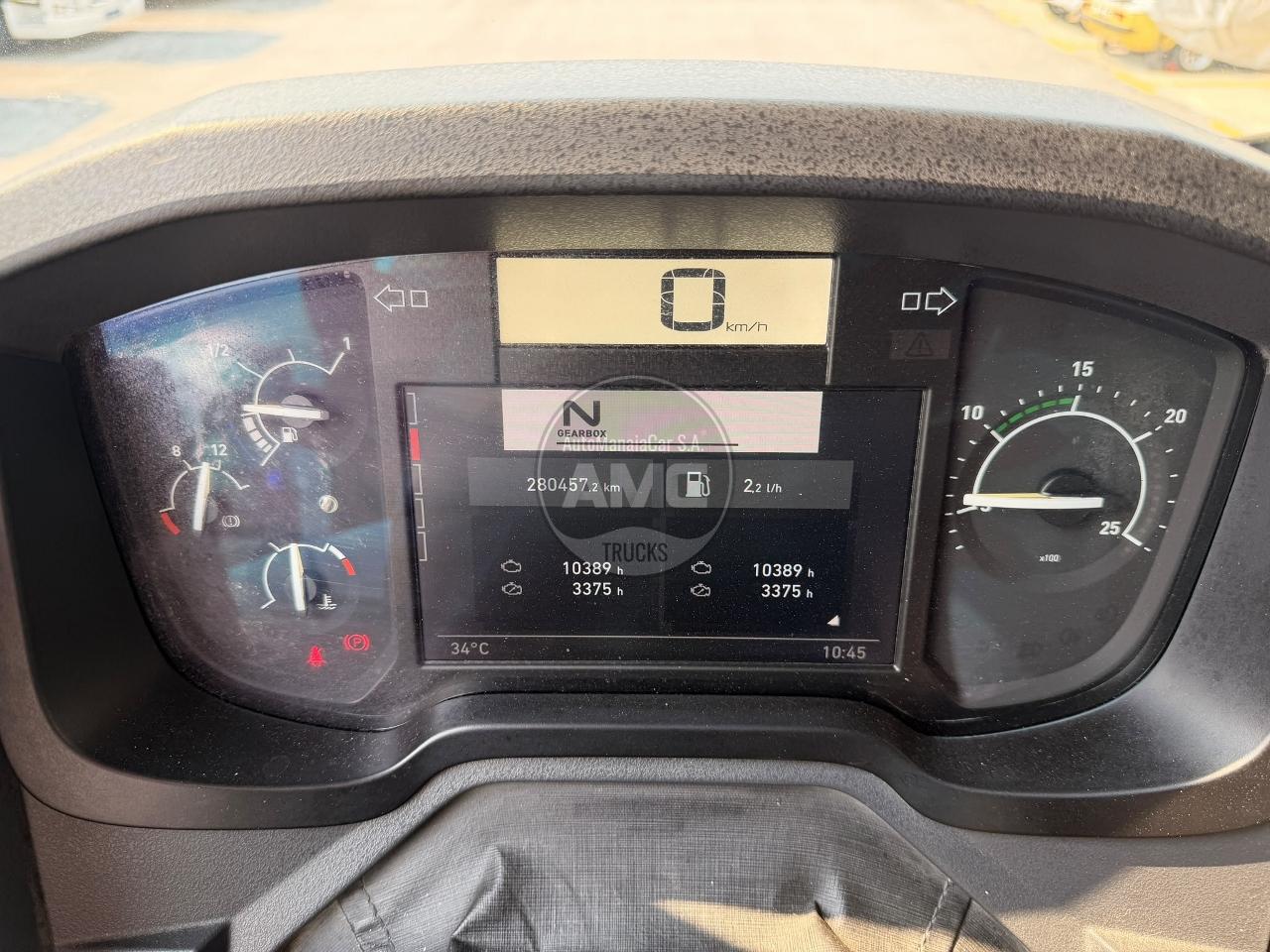 RENAULT C380 EURO6 6X4 BI-BASCULANTE COM GRUA 3 LUGARES 2015