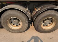 RENAULT C380 EURO6 6X4 BI-BASCULANTE COM GRUA 3 LUGARES 2015
