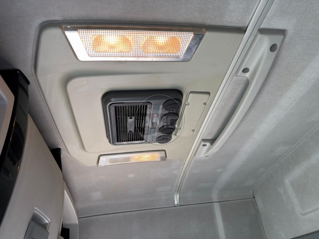 TRATOR RENAULT T440 EURO6 COM MOTOR 13L 50TON