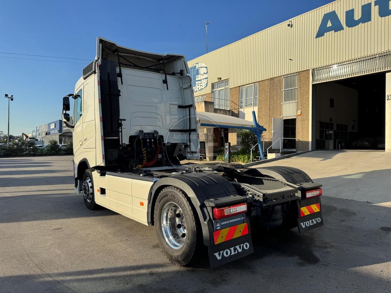 TRATOR VOLVO FH13 460 EURO6 4X2 CABINE BAIXA 2018