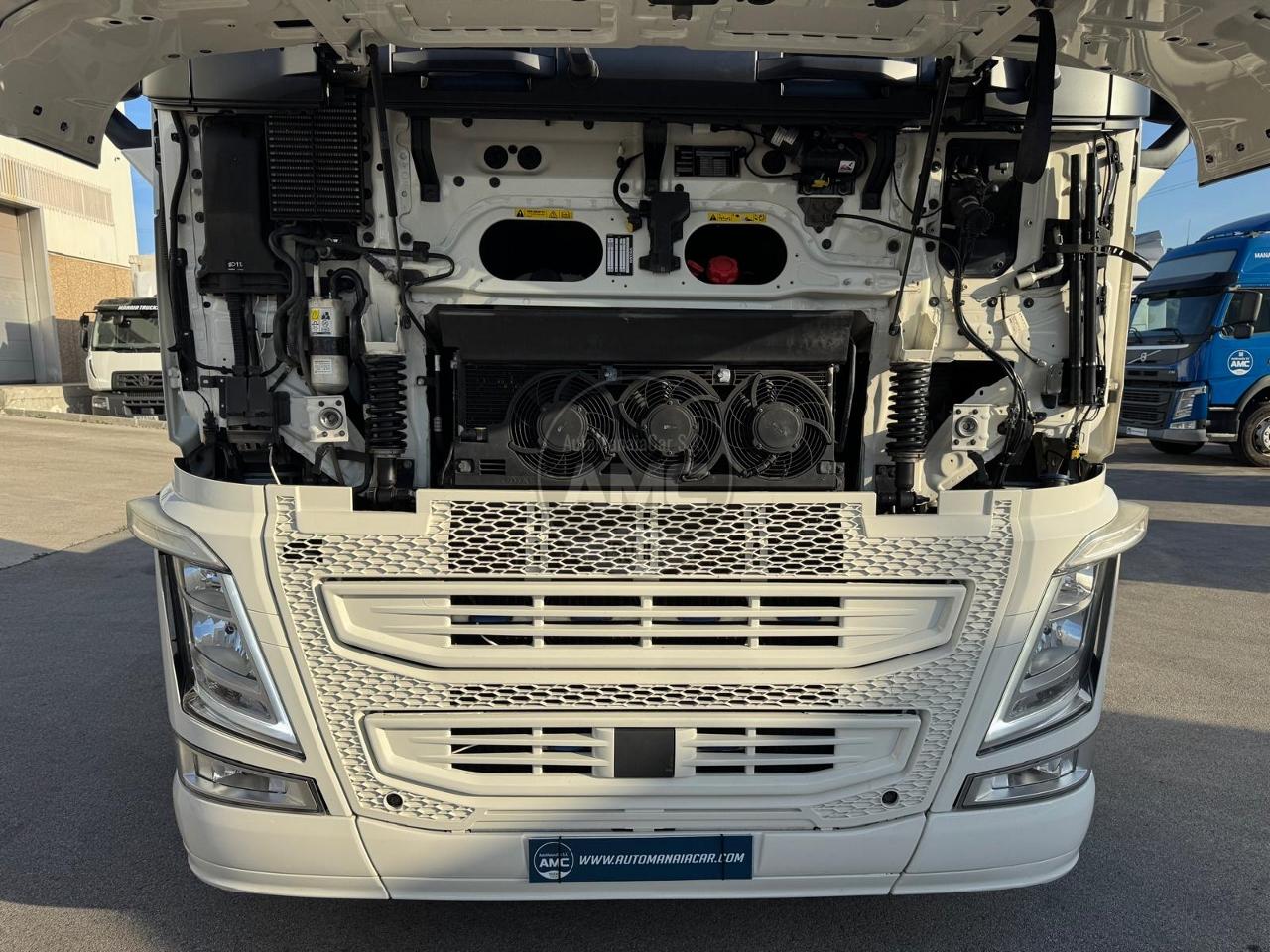 TRATOR VOLVO FH13 460 EURO6 4X2 CABINE BAIXA 2018