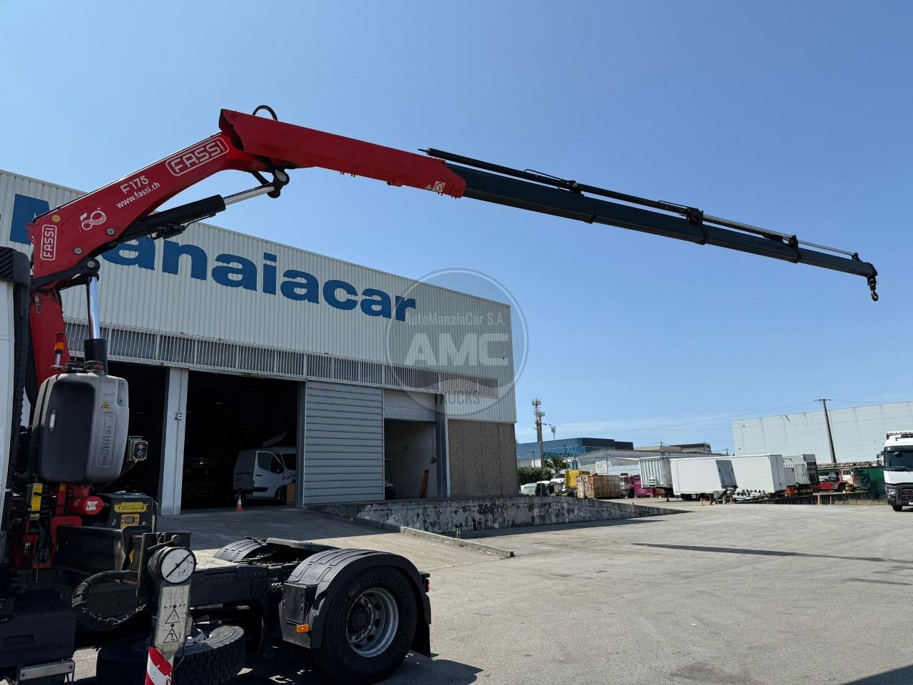 TRATOR VOLVO FM13 460 EURO6 4X2 2015 RETARDER GRUA FASSI A175